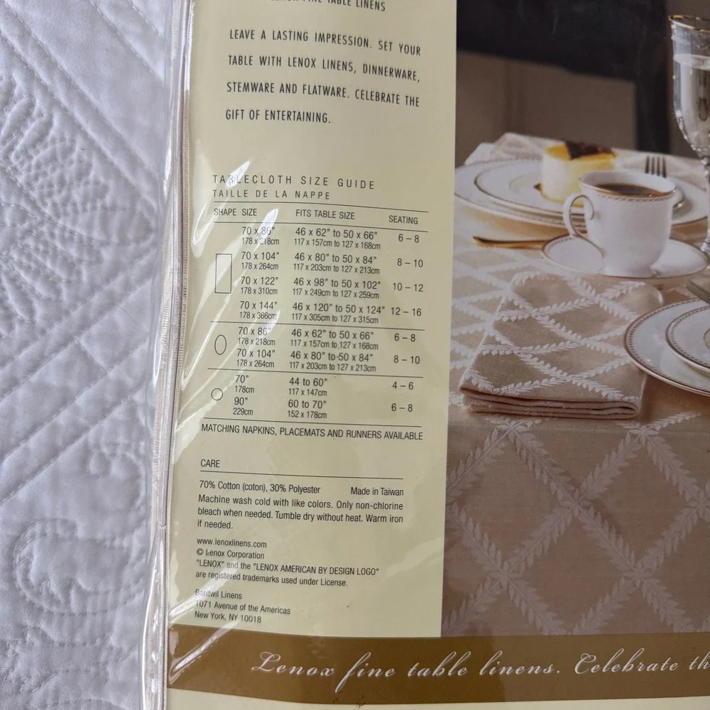 Lenox Laurel Leaf Tablecloth Ivory Cream 70x86 Oblong Damask Diamond New NIP